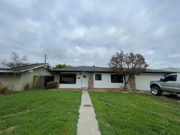 15332 W San Joaquin Ave, Kerman, CA 93630