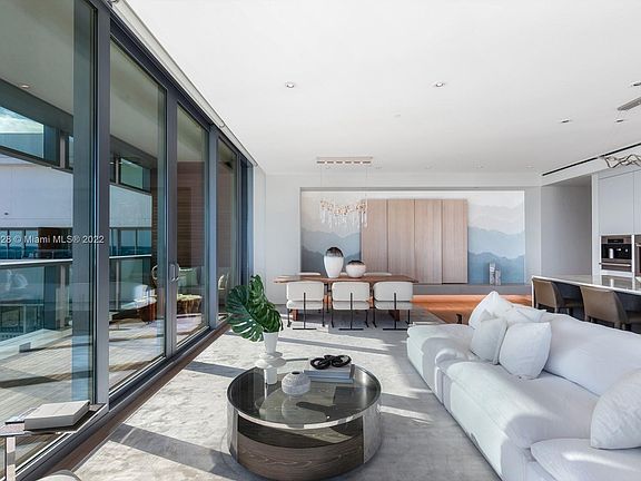 2nd image of 2901 Collins Ave #1402