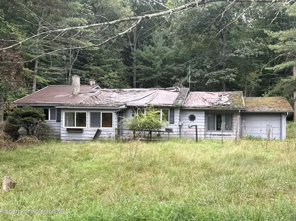 410 Route 507, Tafton, PA 18464