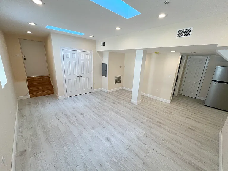 612 Main St #1 — Photo 11