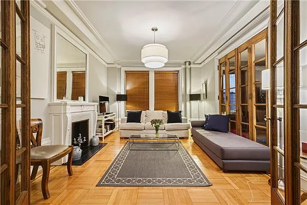 Sold by Ann Ferguson, LLC | media 1