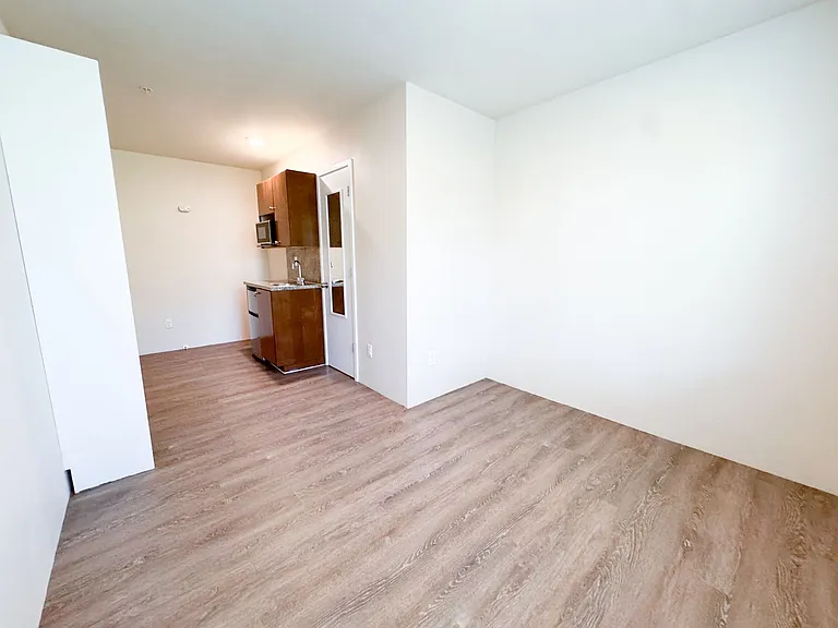Vision 5 Apartments — Photo 53