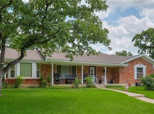 908 Mountain Ter, Hurst, TX 76053