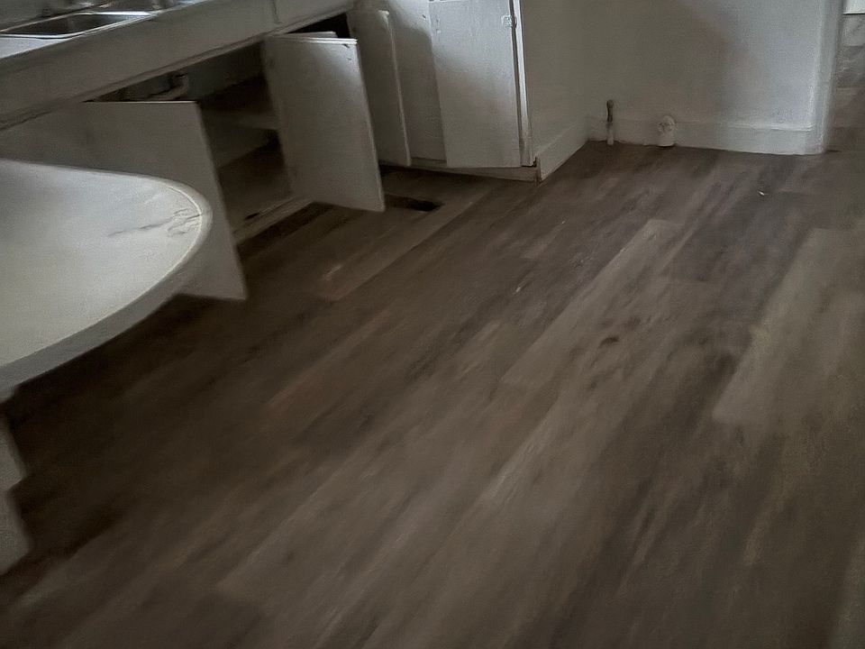 2nd image of 1104 McDowell Cir