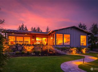 4722 N Island Dr E, Bonney Lake, WA