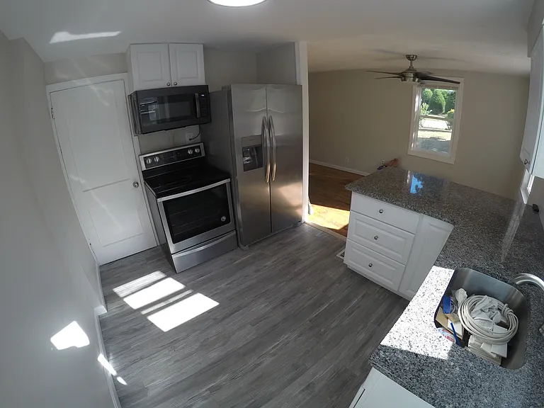 9 Saratoga Rd #9 — Photo 3