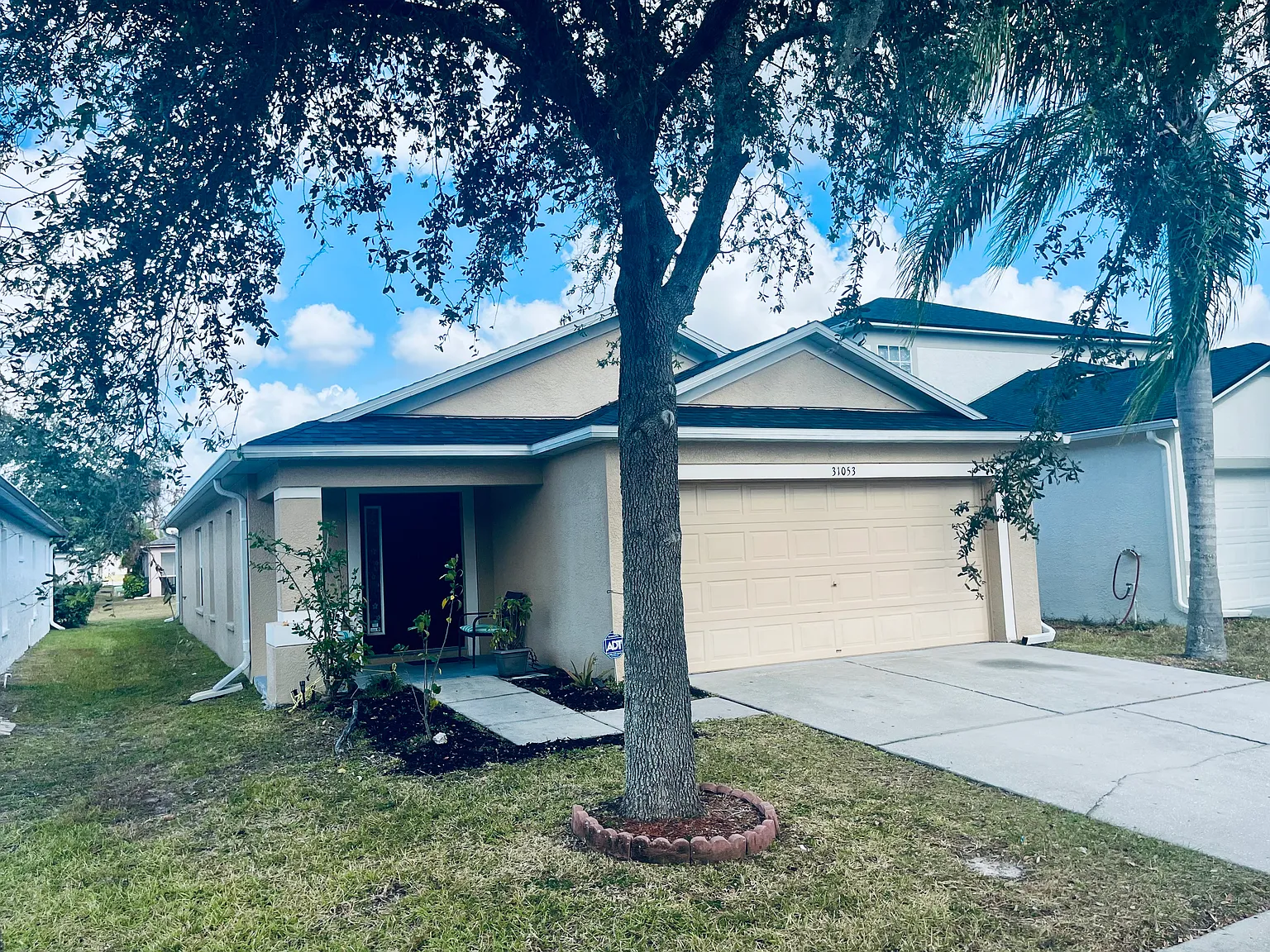 3 bed, 1350 sqft, $2,200 — Photo 3