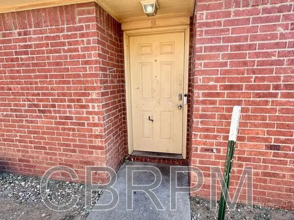 1112 82nd St Unit B, Lubbock, TX 79423