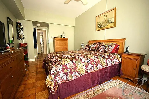 Sold by Bellmarc Realty | media 2
