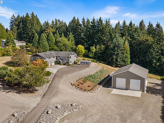 2nd image of 18413 NE 184th St