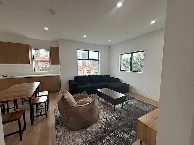 1 bed, 1.0 bath, 136 sqft, $1,450 — Photo 4