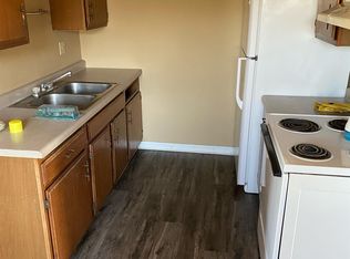 108 Harris Rd #J, East Peoria, IL 61611