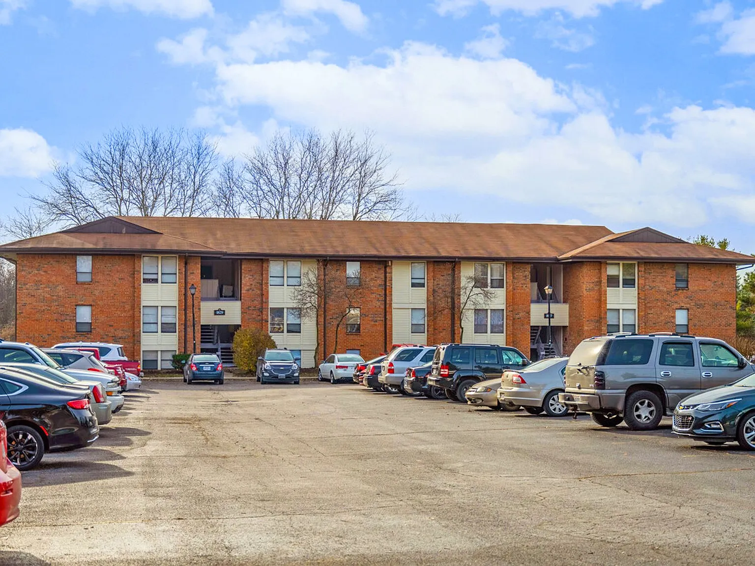 Woodside Apartments - Specials! — Photo 4