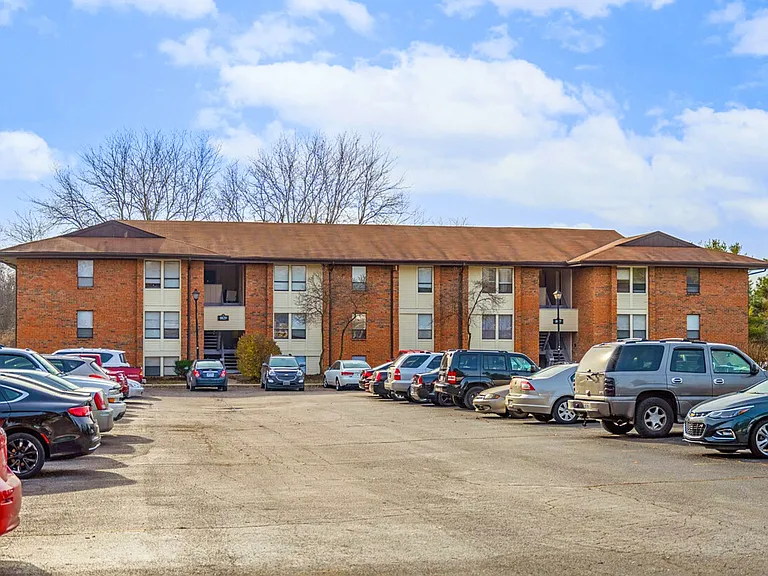 The Woodside Apartments - SPECIAL PROMOTIONS — Photo 4
