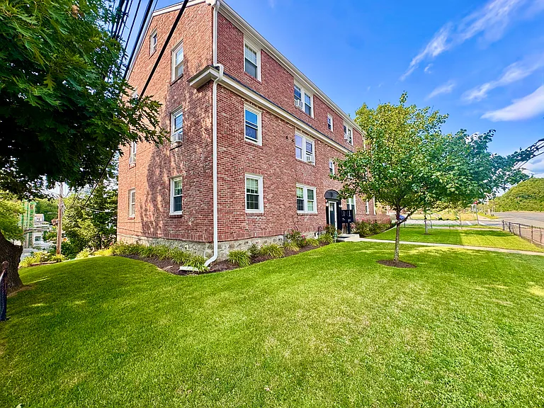 4907 Washington St #3R — Photo 19