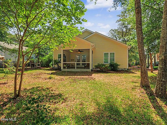 5th image of 107 SE 35th Street