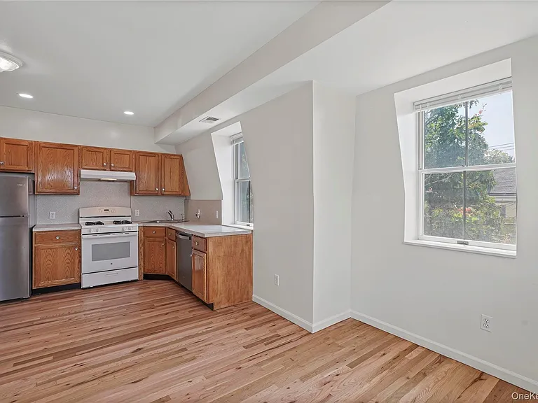 113 Main St #3S — Photo 9