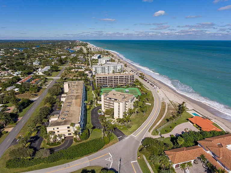 3939 Ocean Dr #401B — Photo 36
