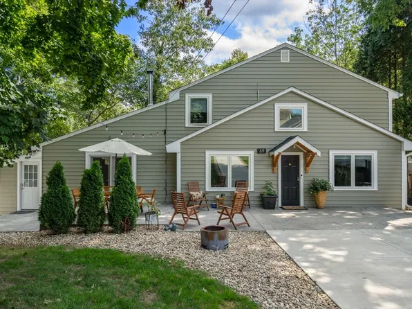 69 Wellesley Road Ext, Natick, MA 01760
