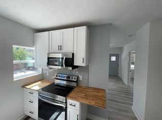 2275 W 11th St, Cleveland, OH 44113