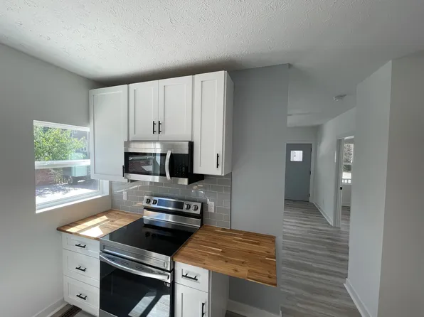 2275 W 11th St, Cleveland, OH 44113