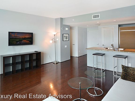 3rd image of 322 Karen Ave Unit 2106