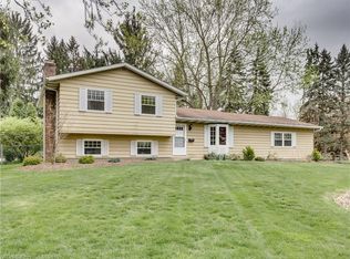 1388 Alexander Cir, Tallmadge, OH 44278
