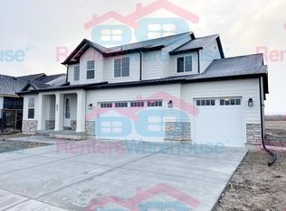 692 S Water Way Rd, Lehi, UT 84043