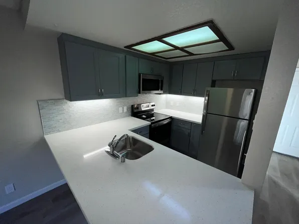 20551 Forest Ave APT 14, Castro Valley, CA 94546