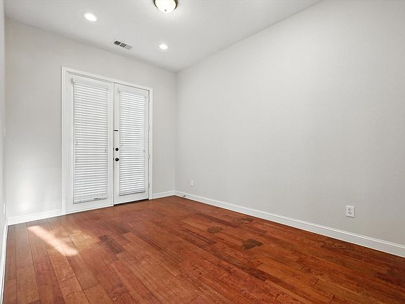 5th image of 6755 Plaza Via