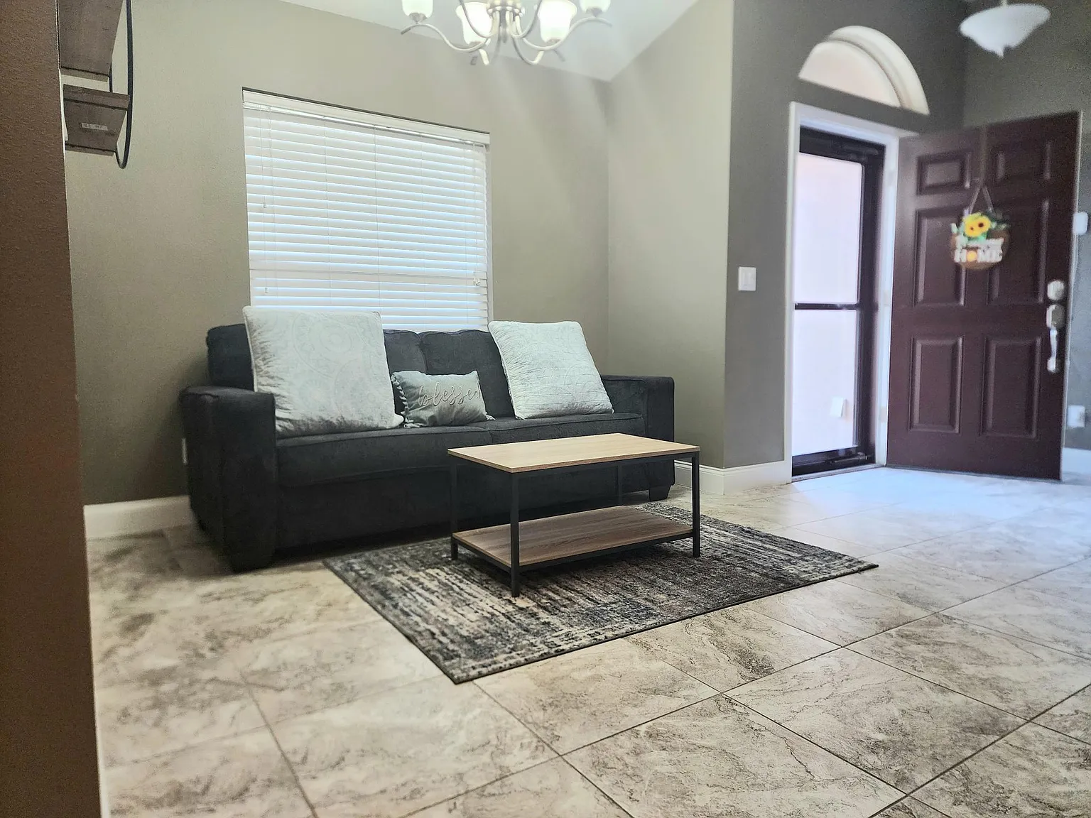 3 bed, 1717 sqft, $3,750 — Photo 4