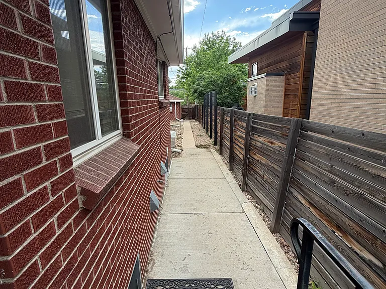 1643 S Grant St — Photo 14