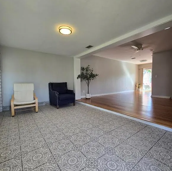 265 Mateo Way NE #1 — Photo 6