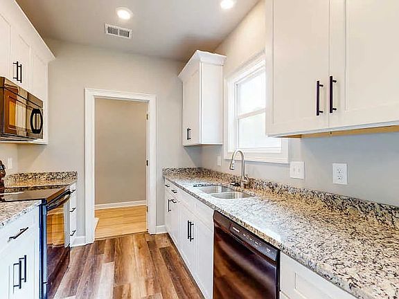 2nd image of 1512 Williamson Rd