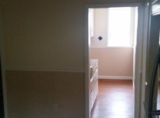 (Undisclosed Address), North Andover, MA 01845