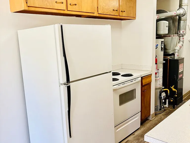 1009 Cannon St — Photo 6