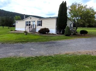 572 Evansville Rd, Berwick, PA 18603