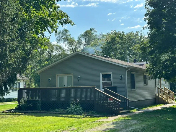 207 N Division St, Aroma Park, IL 60910