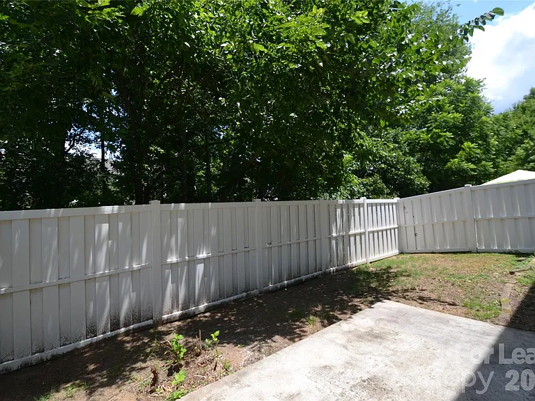 6820 Beverly Springs Dr — Photo 37
