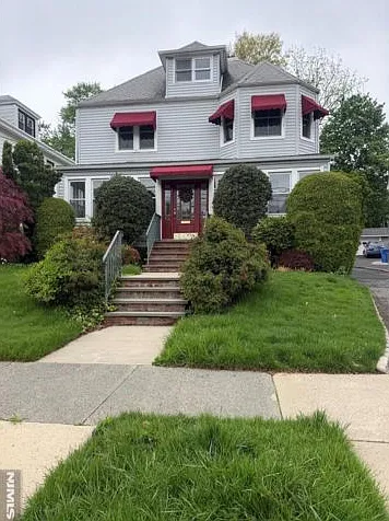 168 Orient Way — Photo 1