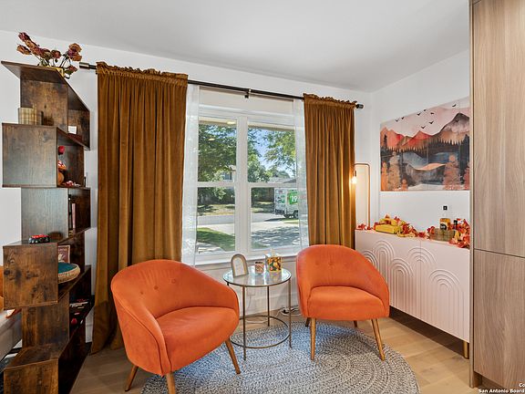 5th image of 3103 MANILA DR