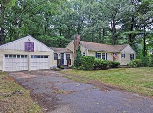 93 Deanville Rd, Attleboro, MA 02703