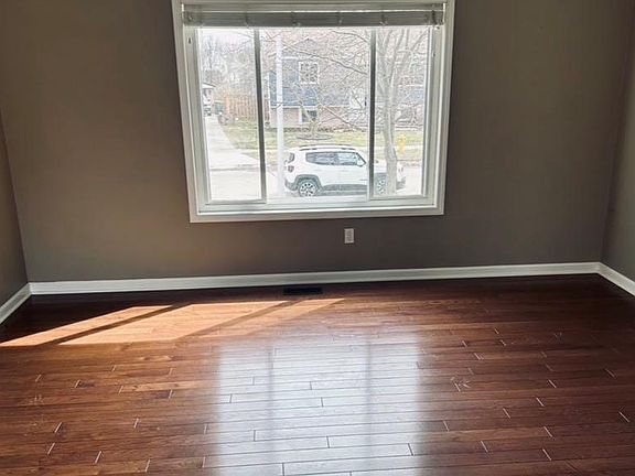 5th image of 24500 Cornell Ave