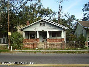 1st image of 1041 W 8th St