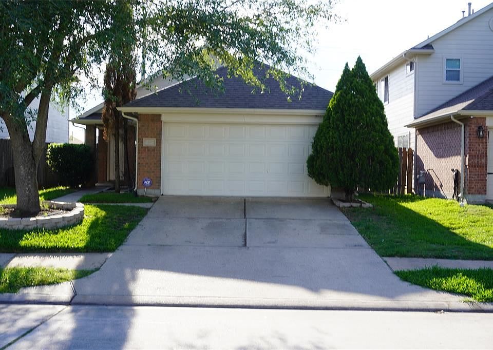 1st image of 14114 Bonham Oaks Ln