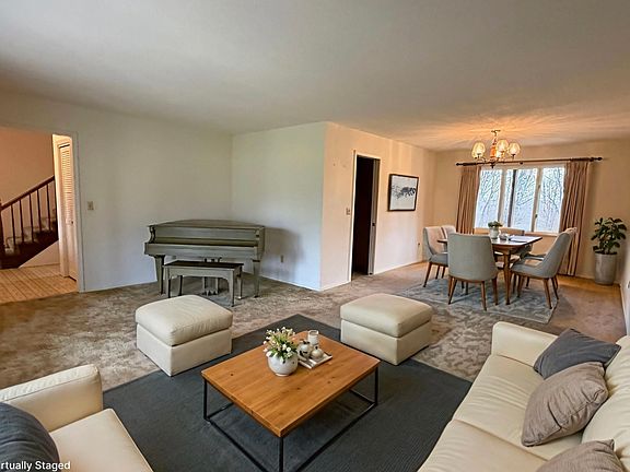 5th image of 266 Brush Hill Rd