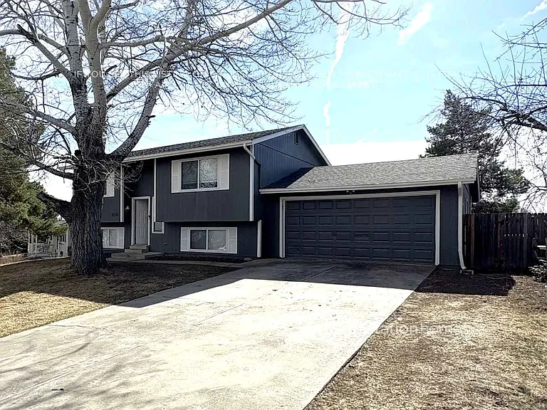 3204 W 135th Ave — Photo 2