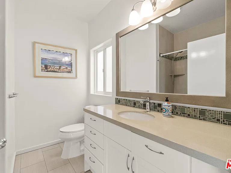 123 Galleon St #B — Photo 27