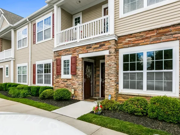 42 Southampton Drive 2Fl, Massapequa, NY 11758