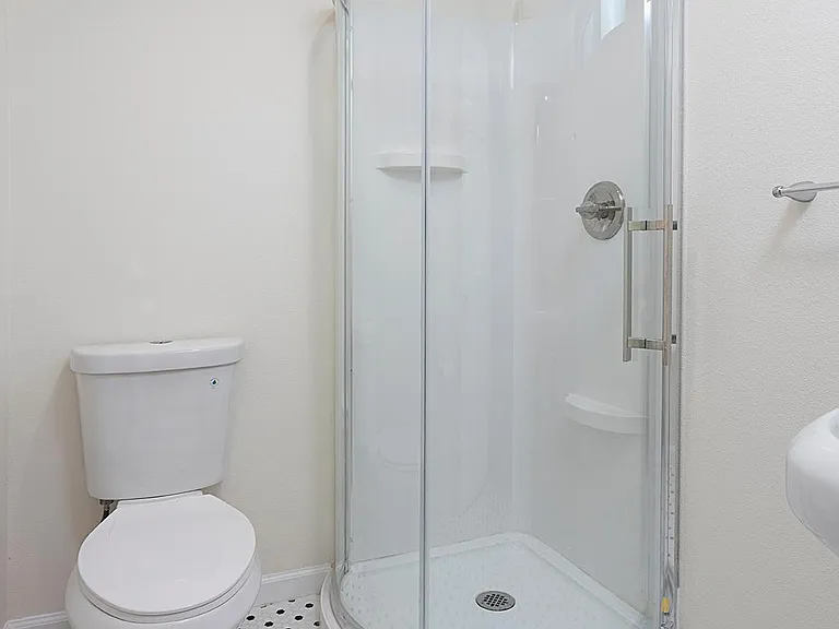 217 W 10th St #B — Photo 11